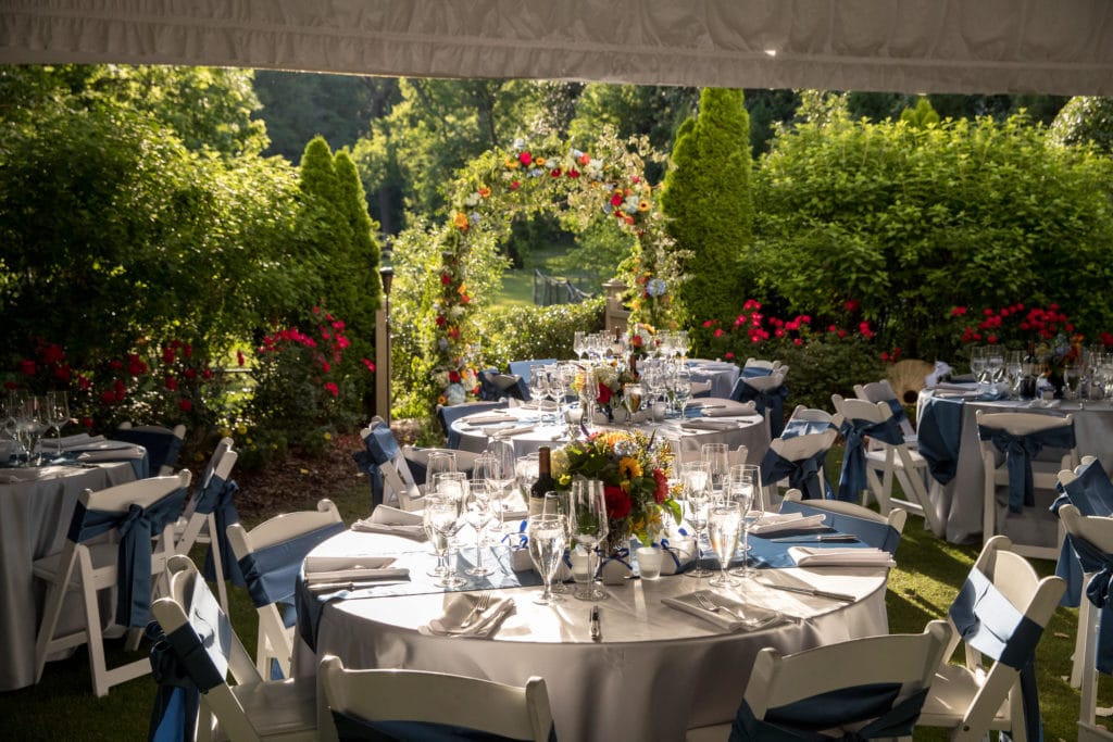 atlanta-wedding-photographer-denis-reggie-home-tented-wedding-backyard-wedding-at-home-1050