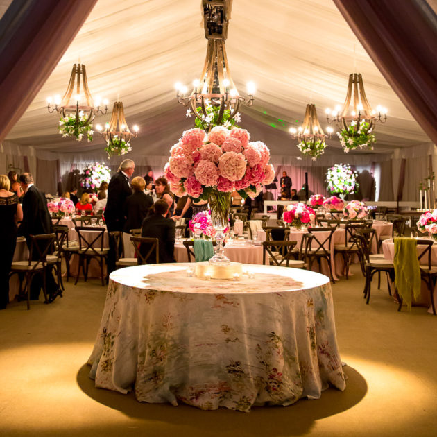 atlanta wedding photographer robert long flowers reception tent 2 1