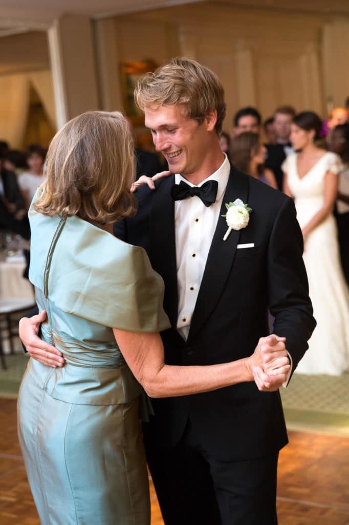 cherokee-town-club-wedding-holy-spirit-catholic-church-atlanta-wedding-photographer-denis-reggie-1149