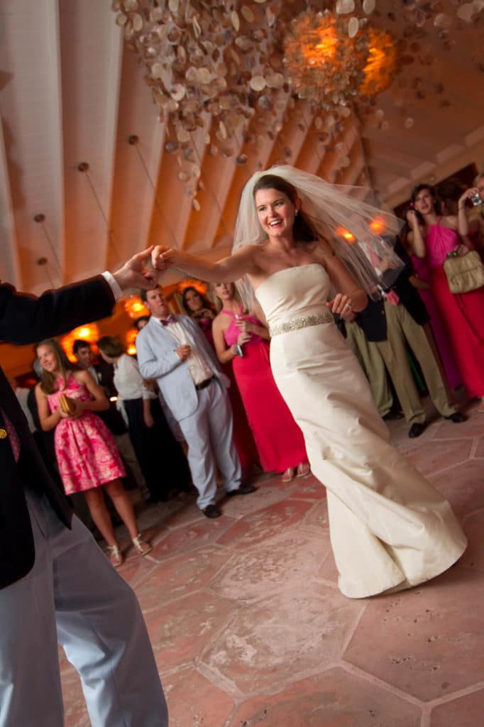 harbour-island-wedding-atlanta-destination-wedding-photographer-denis-reggie-42