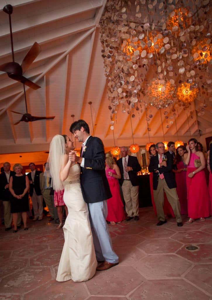 harbour-island-wedding-atlanta-destination-wedding-photographer-denis-reggie-43