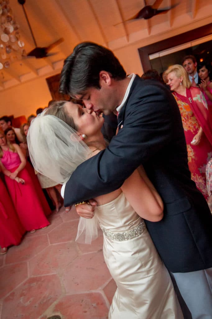 harbour-island-wedding-atlanta-destination-wedding-photographer-denis-reggie-47