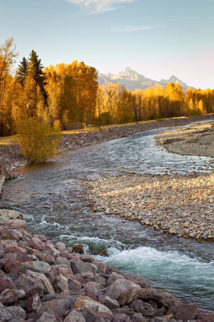 jackson-hole-wedding-destination-snake-river-idaho-atlanta-wedding-photographer-denis-reggie-