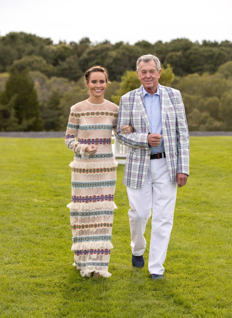 marthas-veneyard-wedding-photographer-old-whaling-church-field-club-tented-reception-0175