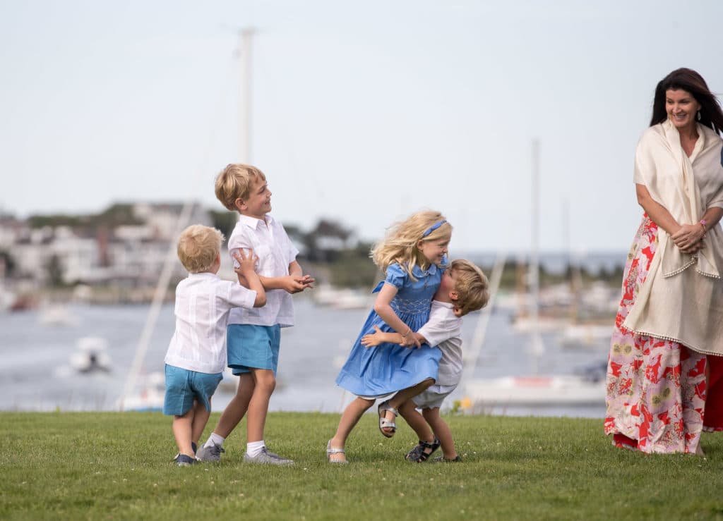 marthas-veneyard-wedding-photographer-old-whaling-church-field-club-tented-reception-0305
