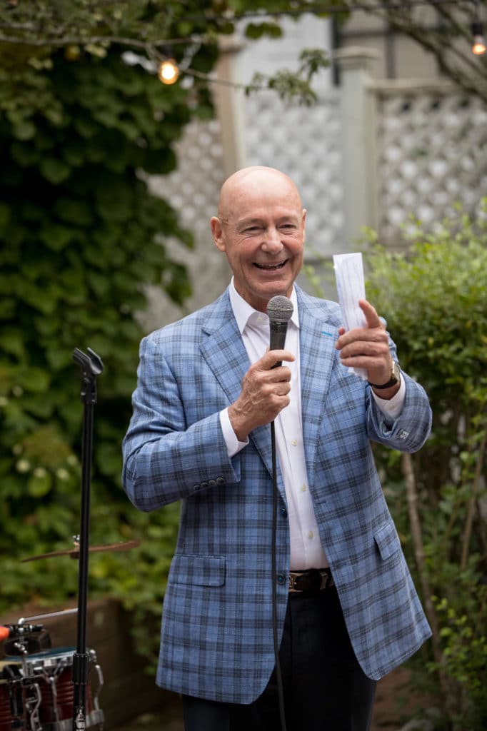 marthas-veneyard-wedding-photographer-old-whaling-church-field-club-tented-reception-0576