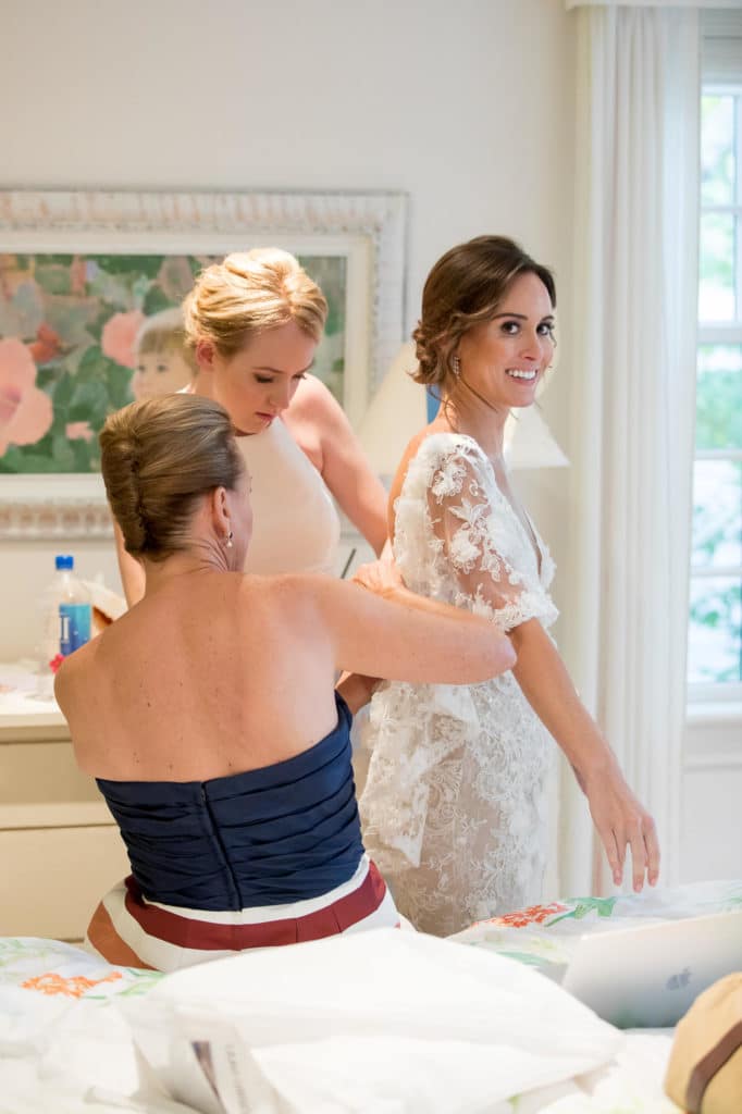 marthas-veneyard-wedding-photographer-old-whaling-church-field-club-tented-reception-0790