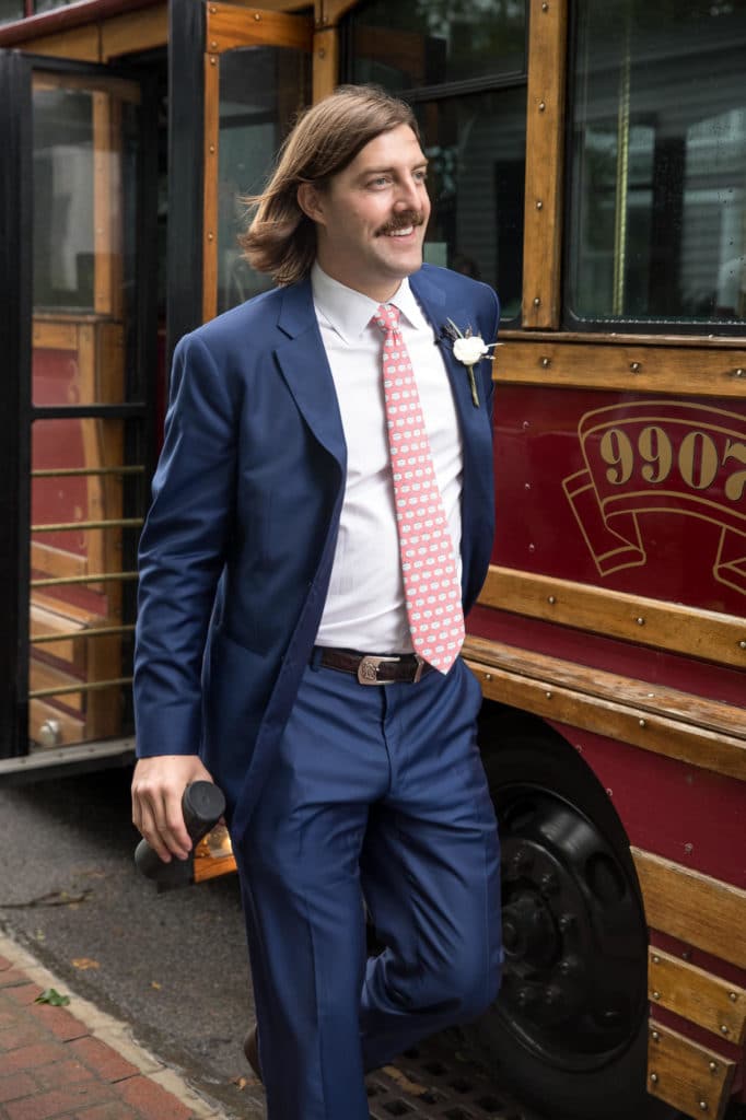 marthas-veneyard-wedding-photographer-old-whaling-church-field-club-tented-reception-1073