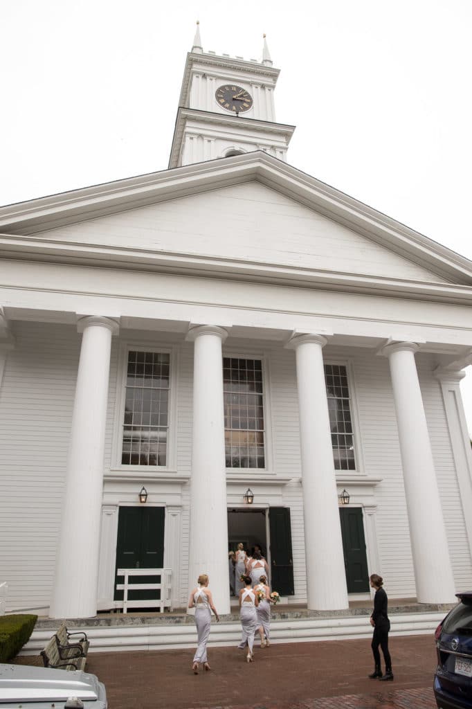 marthas-veneyard-wedding-photographer-old-whaling-church-field-club-tented-reception-1150