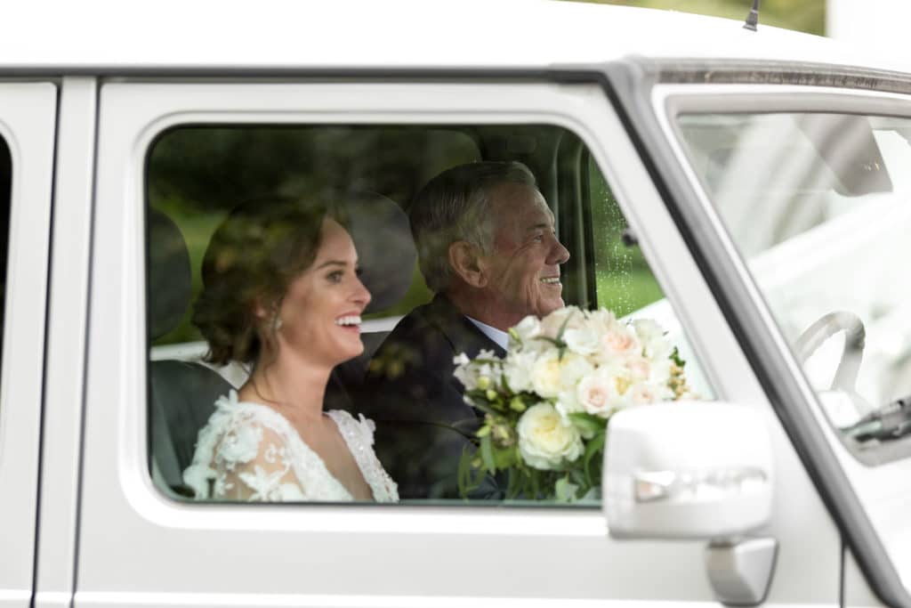 marthas-veneyard-wedding-photographer-old-whaling-church-field-club-tented-reception-1161