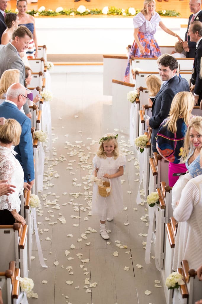 marthas-veneyard-wedding-photographer-old-whaling-church-field-club-tented-reception-1347