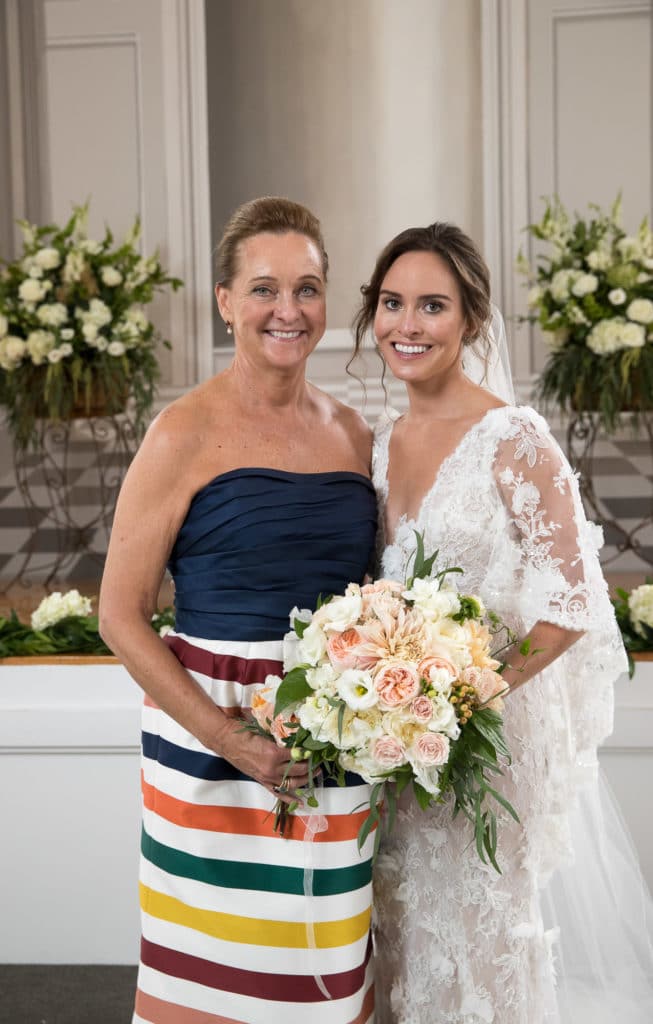 marthas-veneyard-wedding-photographer-old-whaling-church-field-club-tented-reception-1452