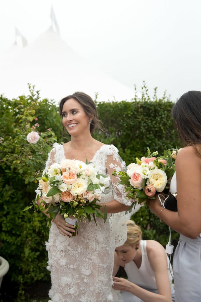 marthas-veneyard-wedding-photographer-old-whaling-church-field-club-tented-reception-1492