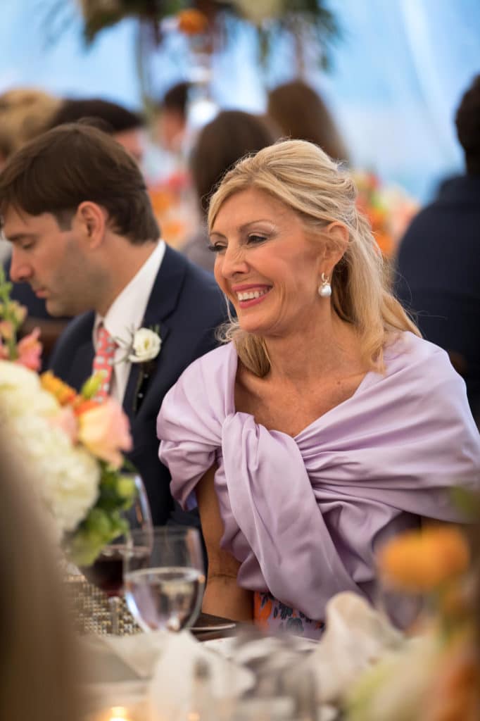 marthas-veneyard-wedding-photographer-old-whaling-church-field-club-tented-reception-1908