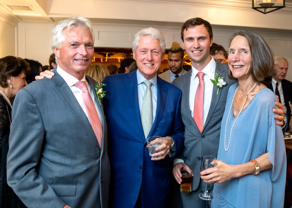 nantucket-wedding-photographer-yacht-club-beach-wedding-bill-clinton-hillary-clinton-2472