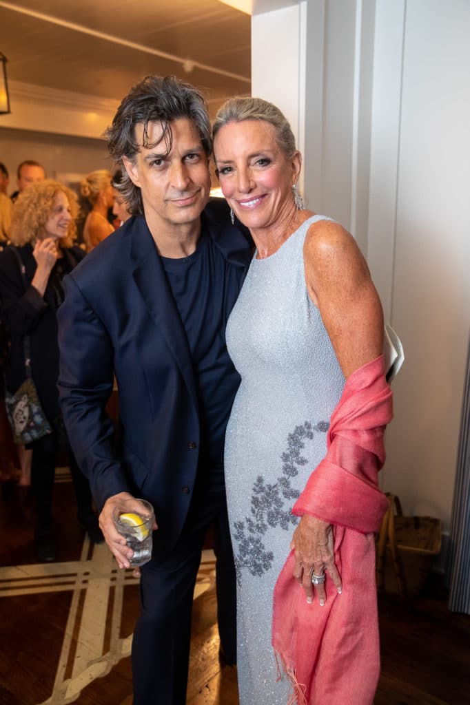 nantucket-wedding-photographer-yacht-club-beach-wedding-bill-clinton-hillary-clinton-2580